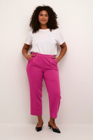 KAFFE CURVE Regular Trousers 'Sakira' in Pink