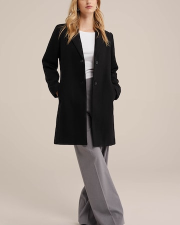 Cappotto di mezza stagione di WE Fashion in nero