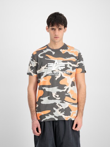 ALPHA INDUSTRIESMajica 'Camo' - miks boja boja: prednji dio