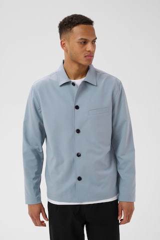 Matinique Tussenjas 'Landen' in Blauw: voorkant