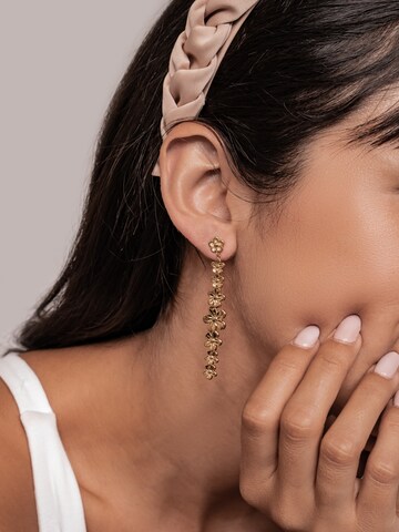 Hey Happiness Ohrringe 'Daisy Cascade' in Gold: Vorderseite