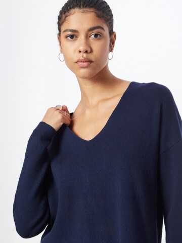 Peppercorn Pullover 'Rosalia' in Blau