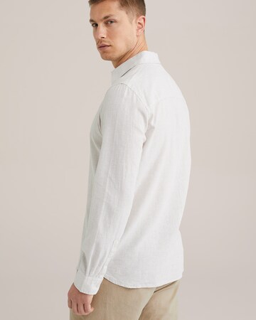 Coupe regular Chemise WE Fashion en beige