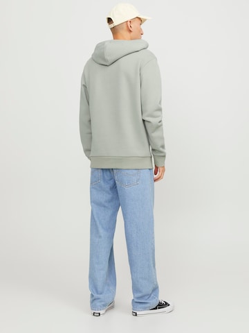 JACK & JONES Sweatshirt in Groen