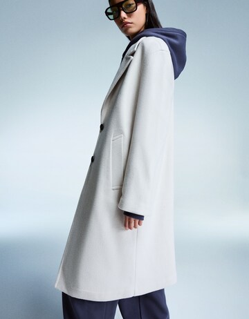 Bershka Between-seasons coat in Beige