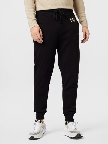 GAP Tapered Pants in Black: front