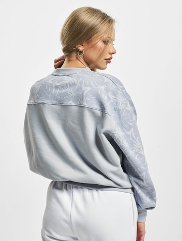 Just Rhyse Sweatshirt 'Summertime' in Blau