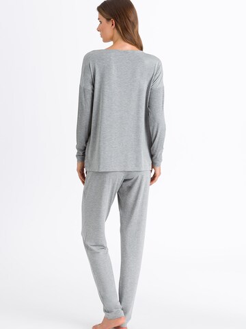 Pyjama ' Natural Elegance ' Hanro en gris