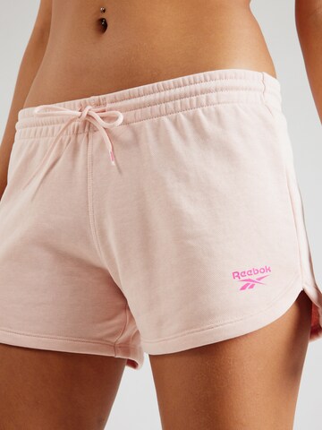Regular Pantaloni de la Reebok pe roz