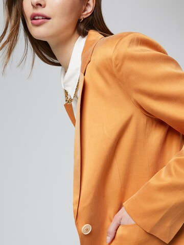 Guido Maria Kretschmer Women Blazers 'Arianna' in Oranje