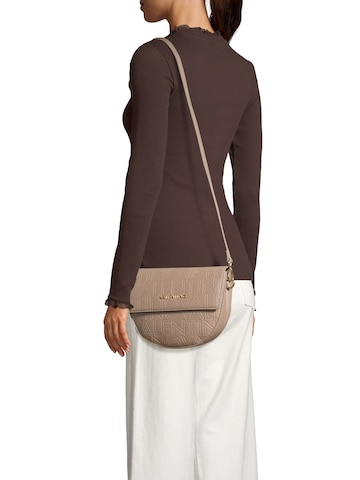 VALENTINO Crossbody bag 'Pattina' in Grey