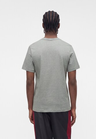 Nike Sportswear Paita värissä harmaa