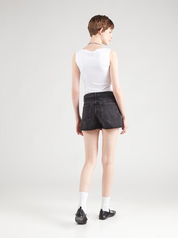 TOPSHOP Regular Shorts in Schwarz