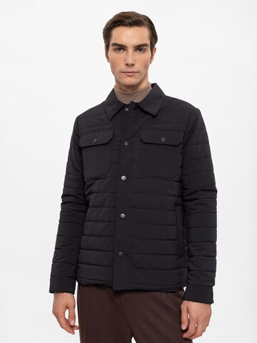 Antioch Between-season jacket in Black: front