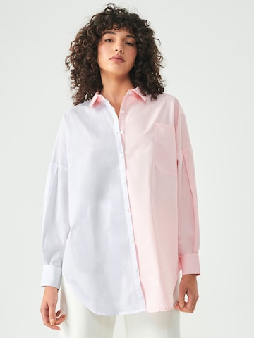 St MRLO - Blusa 'REQUISITE' em rosa: frente