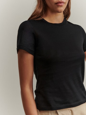 T-shirt 'Emma' ABOUT YOU x Marie von Behrens en noir