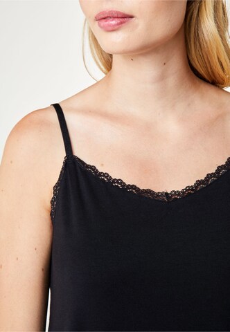 CCDK Copenhagen - Camiseta para dormir 'Kendall' en negro