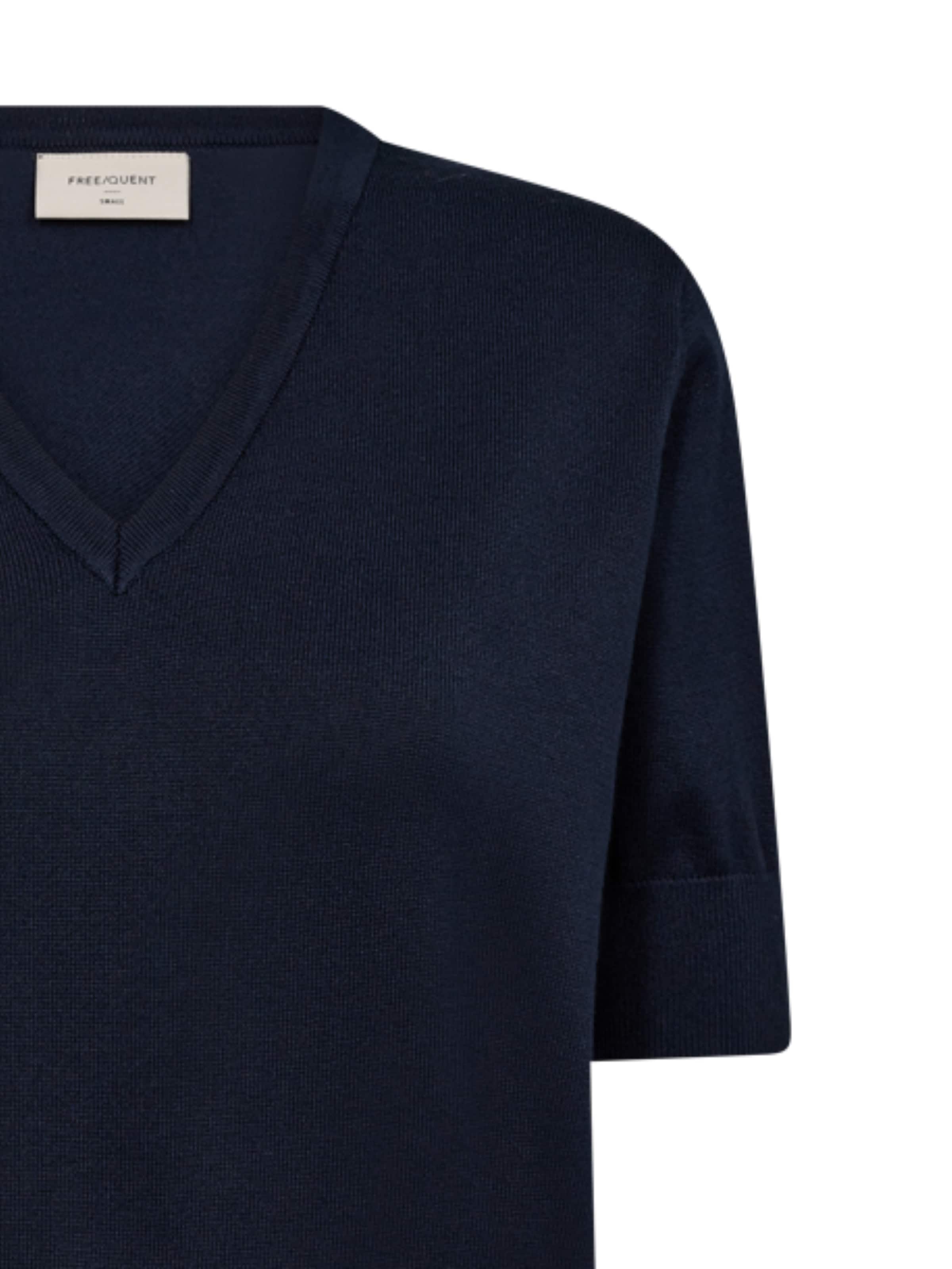 Freequent Knitted top 'FQ Katie KM d.blauw' in Blue