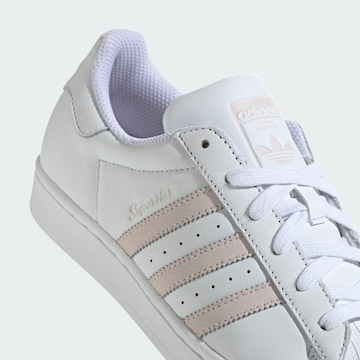 ADIDAS ORIGINALS Σνίκερ χαμηλό 'Superstar' σε λευκό