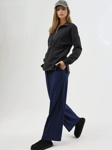 Busem - Sweatshirt em preto