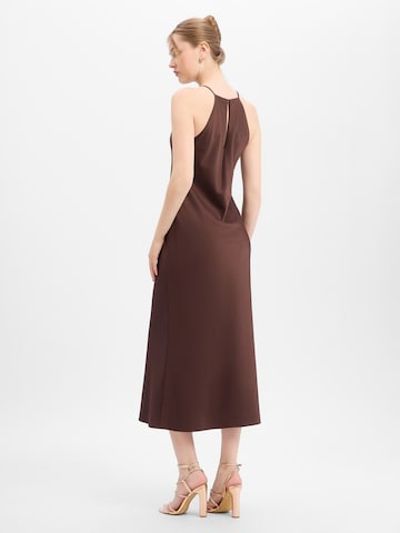 Robe Marie Lund en marron
