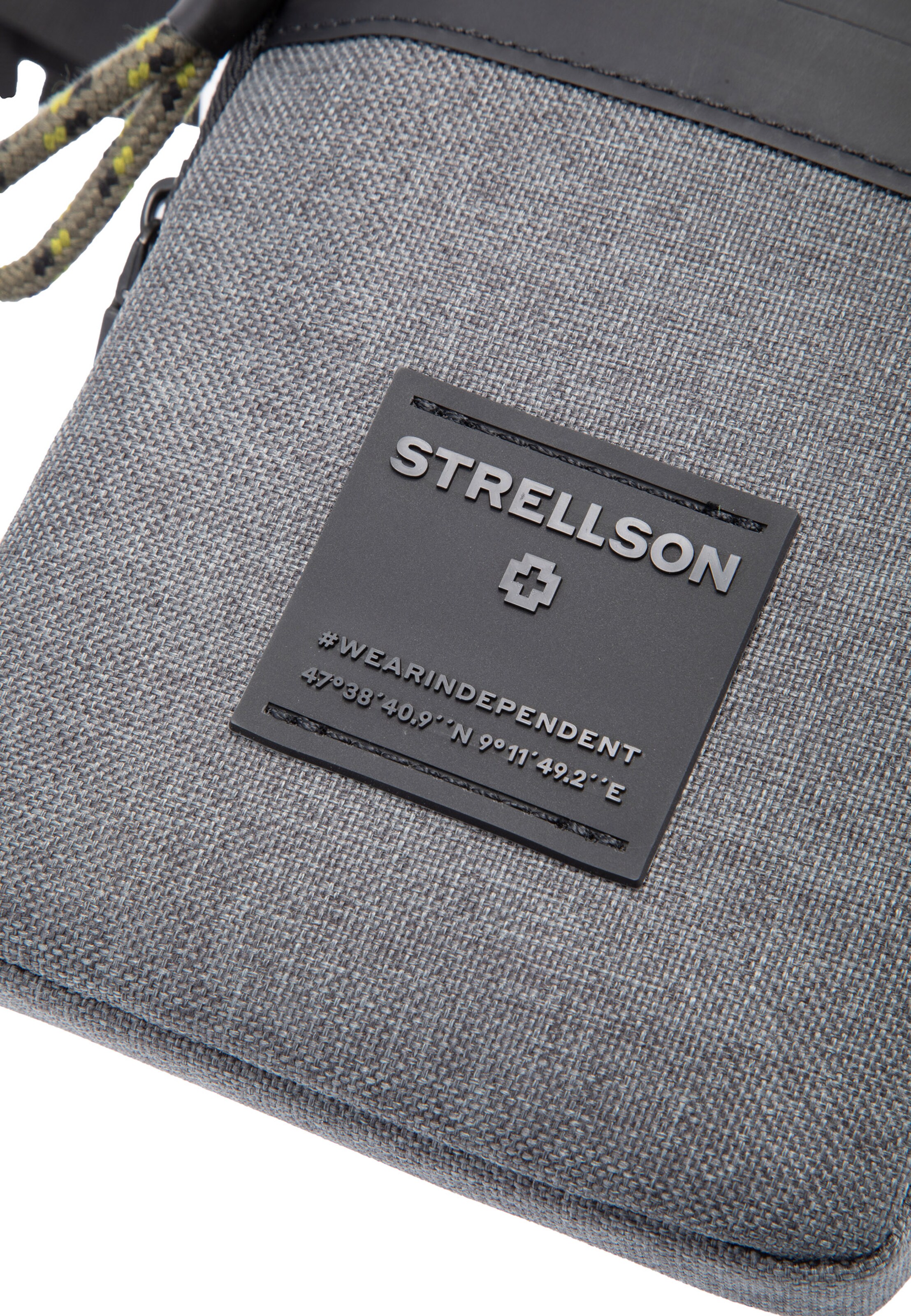 STRELLSON Schoudertas 'Northwood 2.0 Brian' in Grijs