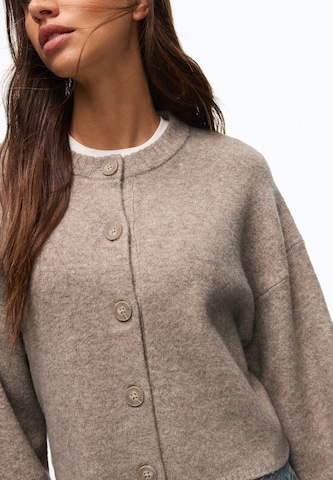 Cardigan Bershka en marron