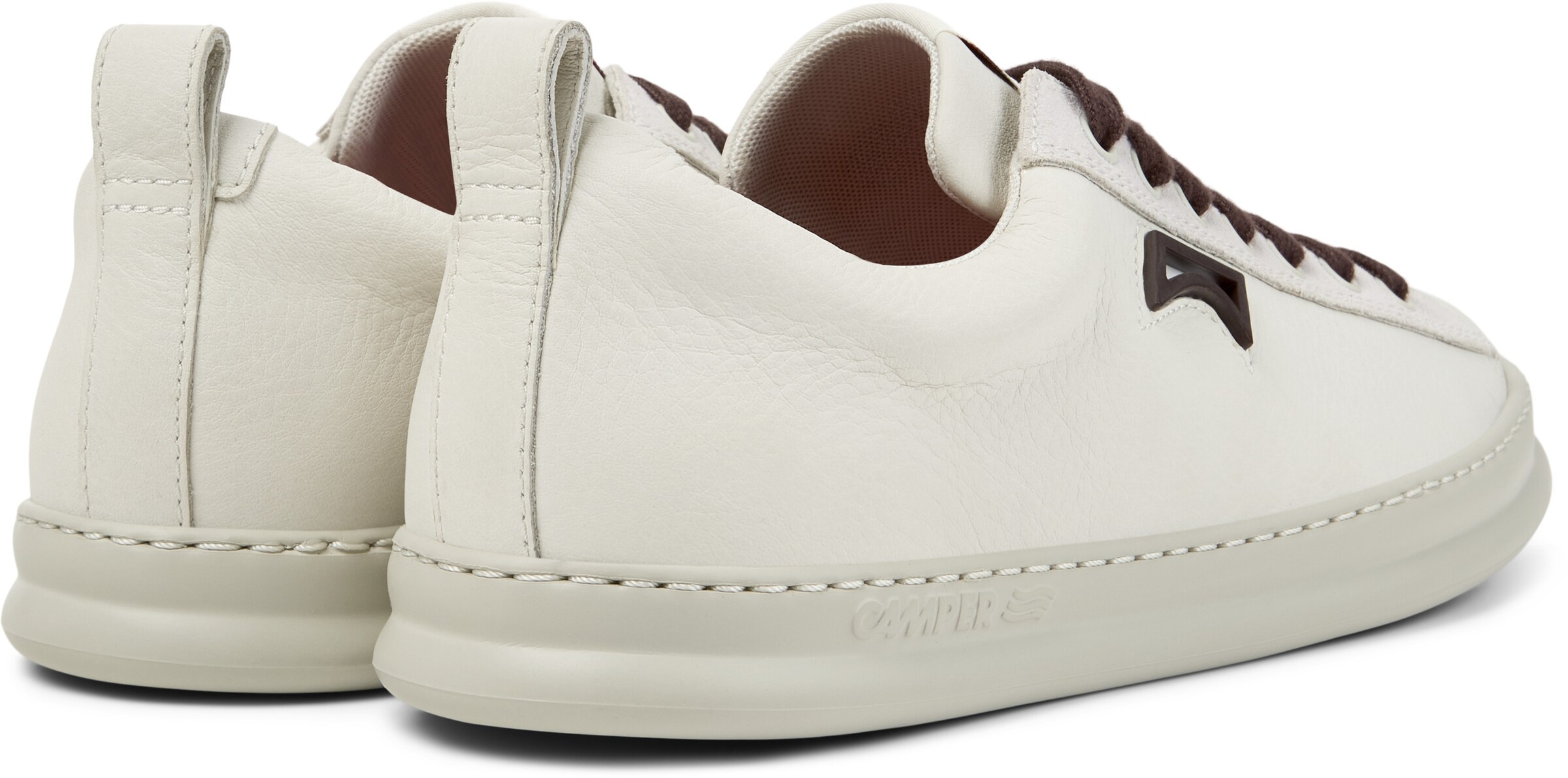 Baskets basses 'Runner Four' CAMPER en blanc