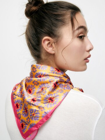 Pull&Bear Scarf i gul