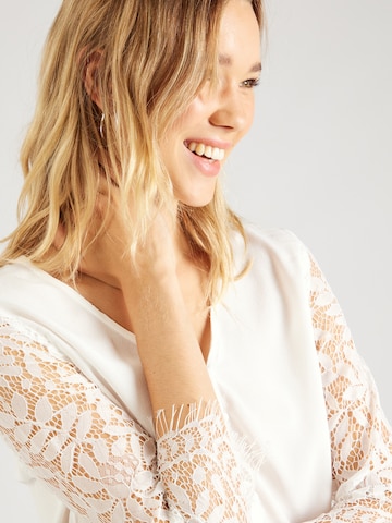 ABOUT YOU Tunic 'Levke' in White