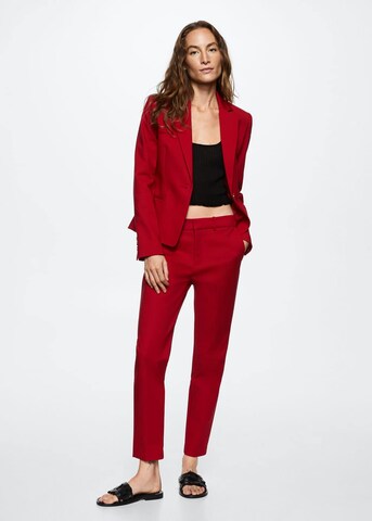 regular Pantaloni con piega frontale 'Cofi' di MANGO in rosso