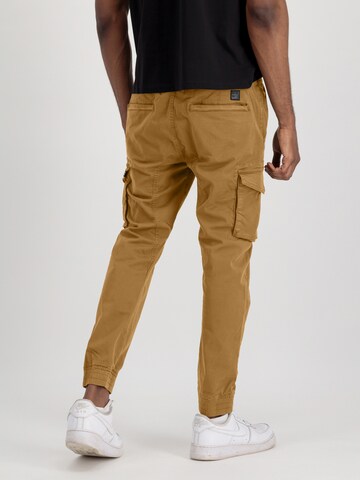 Tapered Pantaloni cargo di ALPHA INDUSTRIES in verde