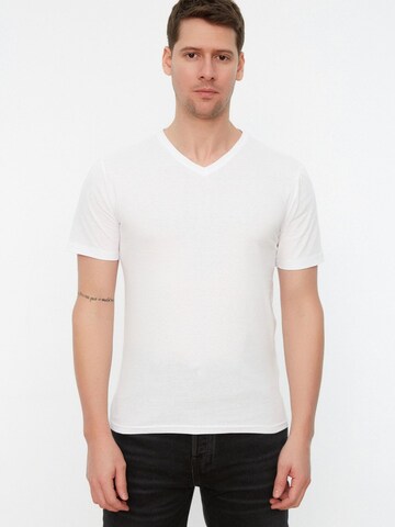 Trendyol T-Shirt in Weiß: Vorderseite