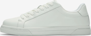 SELECTED - Zapatillas deportivas bajas 'SLHEVAN' en blanco: frente