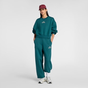 new balance Sweatshirt 'Trackside Fleece Crew' in Groen