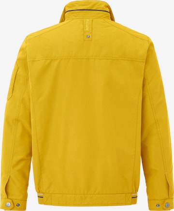REDPOINT Between-Season Jacket in Yellow