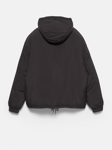 Veste d’hiver Pull&Bear en noir