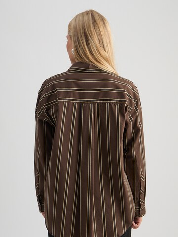 minus - Blusa 'Janine' en marrón