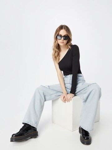 Calvin Klein T-shirt i svart