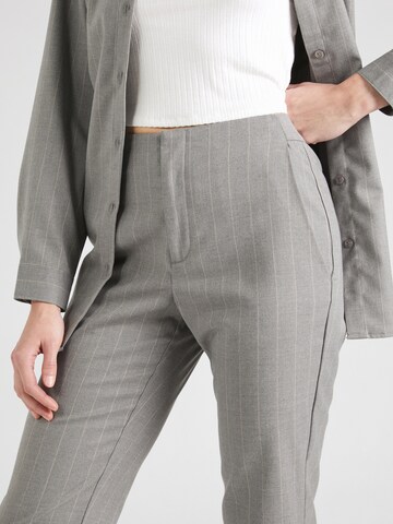 Bootcut Pantaloni 'TIA' di OBJECT in grigio