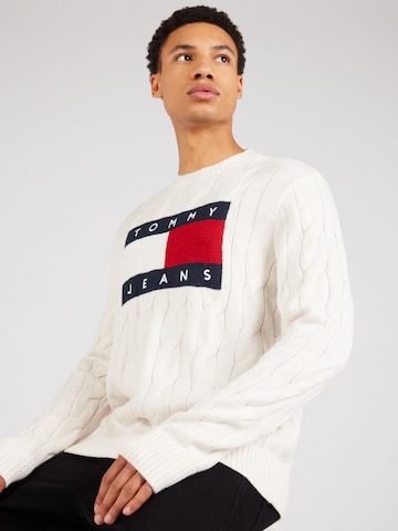 Pullover di Tommy Jeans in bianco