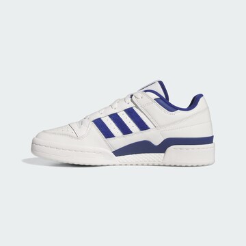 ADIDAS ORIGINALS Ниски маратонки 'Forum' в бяло