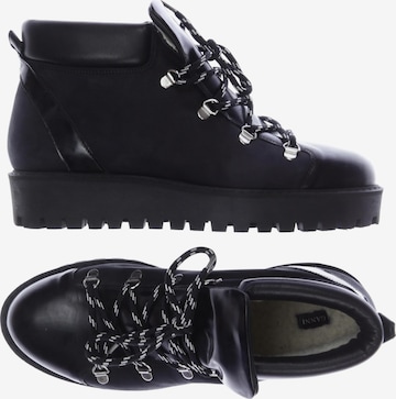 GANNI Stiefelette 40 in Schwarz: Vorderseite