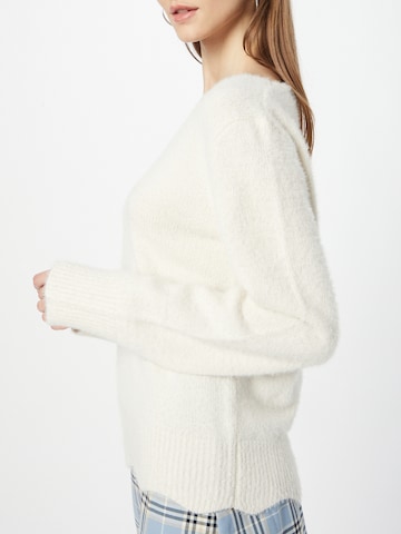 ABOUT YOU Sweater 'Inge' in Beige