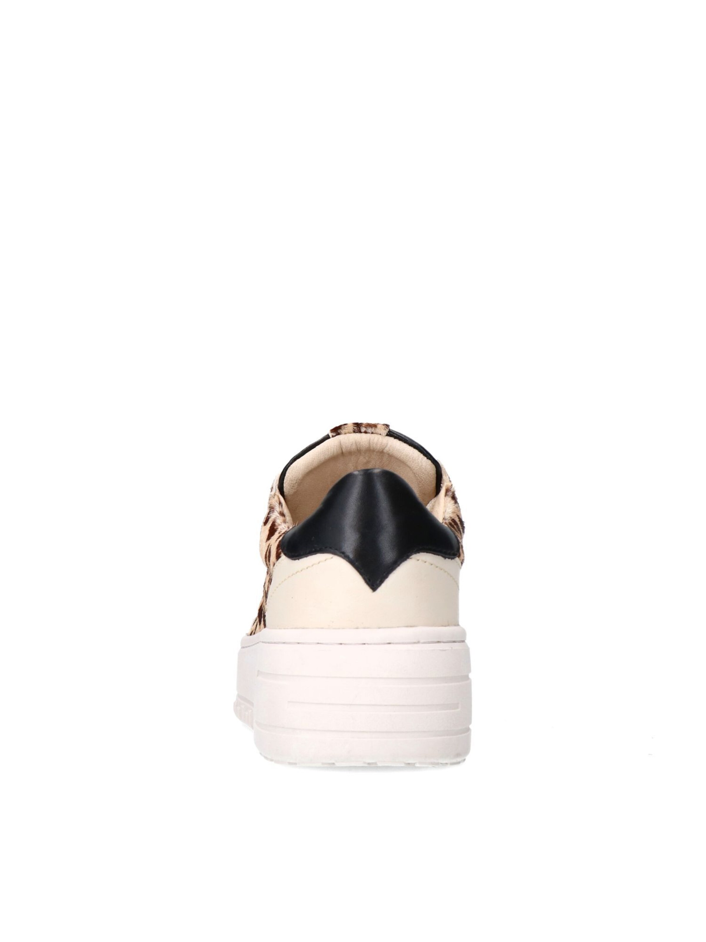 MANFIELD Slip On in Beige
