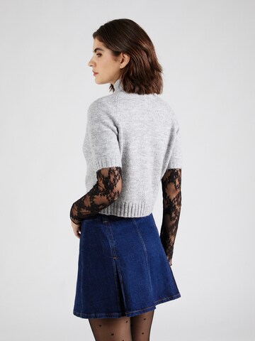 Daahls by Emma Roberts exclusively for ABOUT YOU Свитер 'Gabriele' в Серый