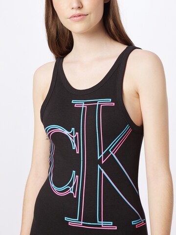 Calvin Klein Jeans - regular Top en negro