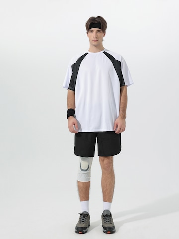 YOUTHUP Shirt 'Formgerecht' in White