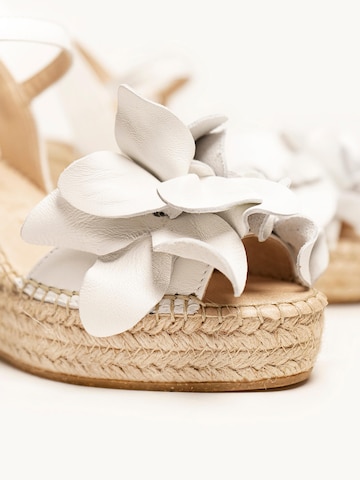 Alhamas - Sandalias con hebilla 'Alpargata Cuña 8 cm' en blanco