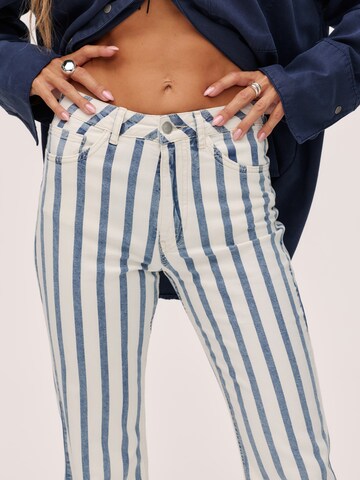 Kamila Šikl Flared Jeans 'Striped flared jeans' in Wit